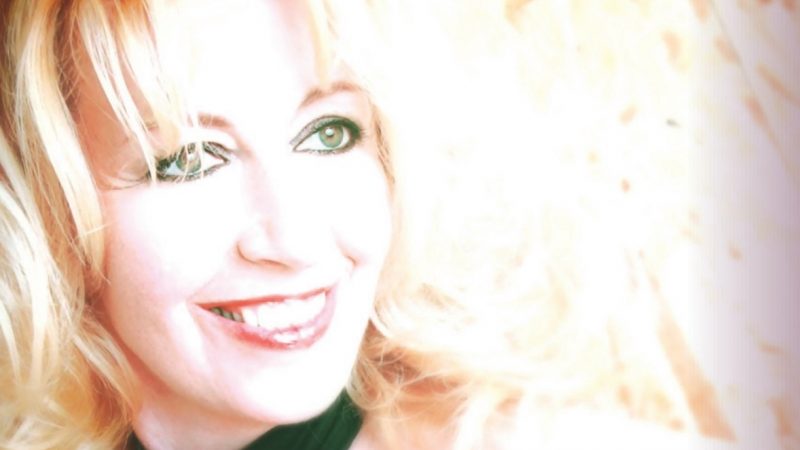 Marie Bardot – Thérapeute énergéticienne, artiste et mère engagée