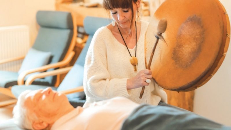 Holos : chamanisme, soins énergétiques et bien-être avec Valérie